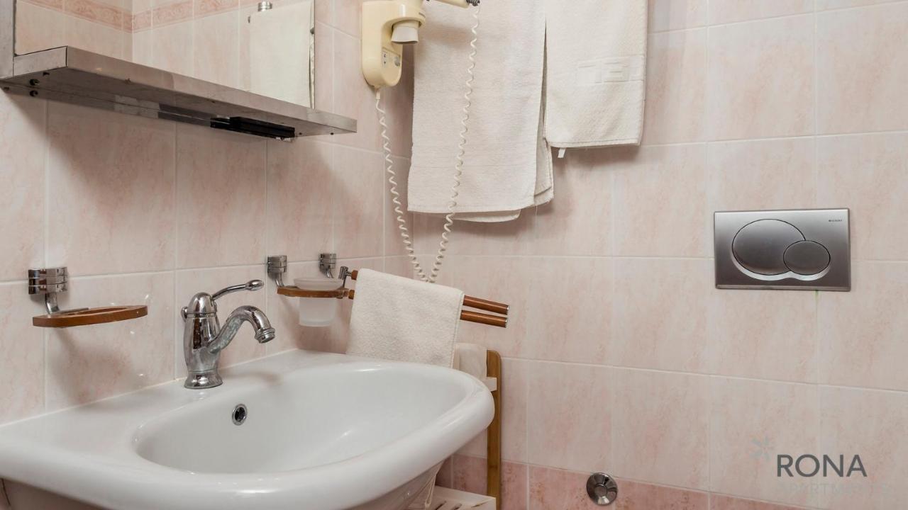 Rona Stone House Apartments Janja Boljun Eksteriør bilde